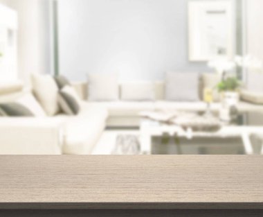 Arka planın Masa Üstü ve Bulanık Oturma Odası