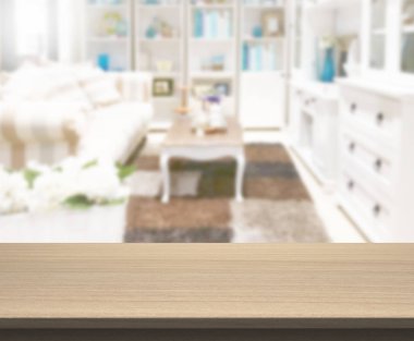 Arka planın Masa Üstü ve Bulanık Oturma Odası