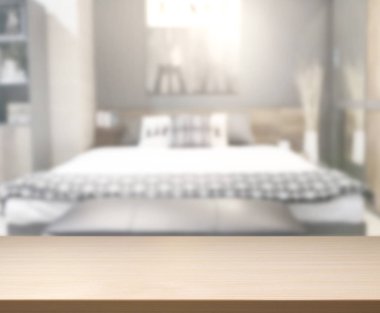 Masa üstü ve bulanıklık arka planda yatak odası