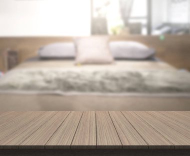 Masa üstü ve bulanıklık arka planda yatak odası