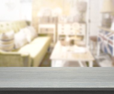 Arka planın Masa Üstü ve Bulanık Oturma Odası