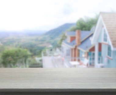 Top masa ve bina, arka plan bulanıklık