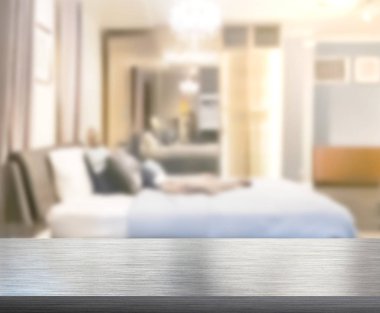 Masa üstü ve bulanıklık arka planda yatak odası