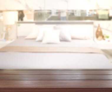 Masa üstü ve bulanıklık arka planda yatak odası