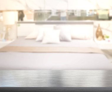 Masa üstü ve bulanıklık arka planda yatak odası