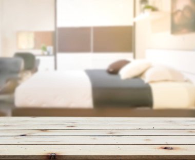 Masa üstü ve bulanıklık arka planda yatak odası