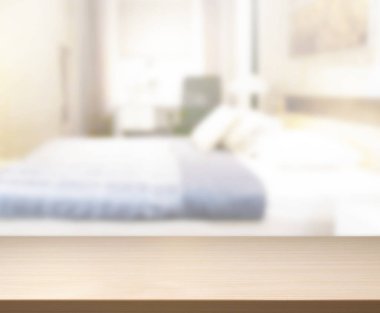 Masa üstü ve bulanıklık arka planda yatak odası