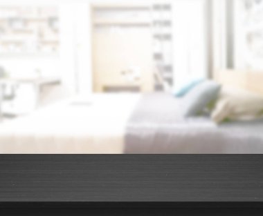 Masa üstü ve bulanıklık arka planda yatak odası