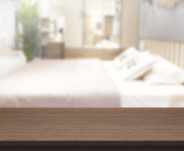 Masa üstü ve bulanıklık arka planda yatak odası