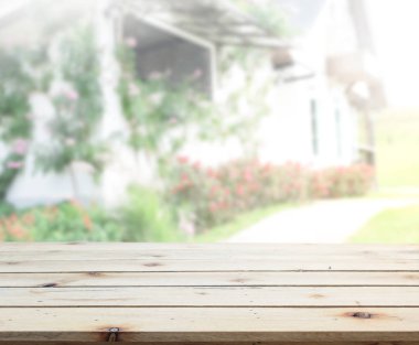 Top masa ve bina, arka plan bulanıklık