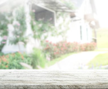 Top masa ve bina, arka plan bulanıklık
