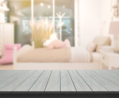 Masa üstü ve bulanıklık arka planda yatak odası