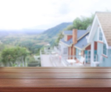 Top masa ve bina, arka plan bulanıklık