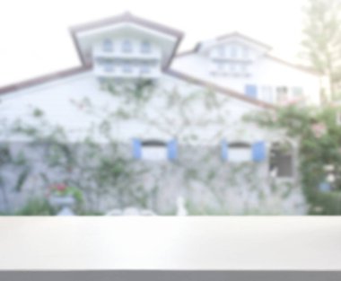 Top masa ve bina, arka plan bulanıklık