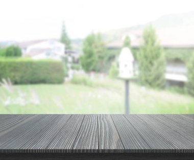 Top masa ve bina, arka plan bulanıklık