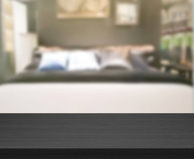 Masa üstü ve bulanıklık arka planda yatak odası