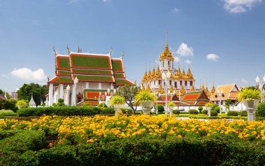 Loha Prasat Matal sarayda Wat Ratchanaddaram Worawihan Bangkok, Tayland en iyi bilinen yerlerinden biridir