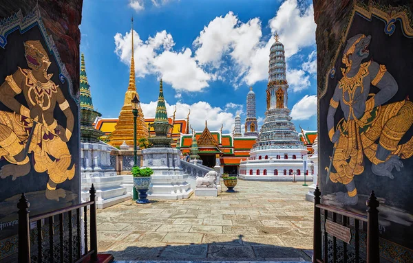 Wat Phra Kaew Templo Esmeralda Buddha Wat Phra Rattana Satsadaram — Fotografia de Stock