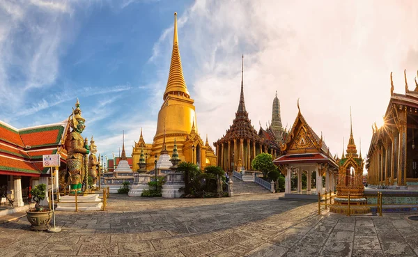 Wat Phra Kaew Ναός Του Σμαραγδένιου Βούδα Wat Phra Rattana — Φωτογραφία Αρχείου