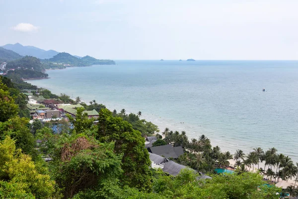 Punto de vista para el turista para ver hermosos paisajes, paisajes marinos en Koh Chang, Trat, Tailandia —  Fotos de Stock