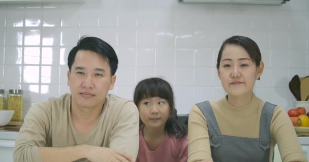 Happy asian family having fun together in the kitchen at home — Stok video