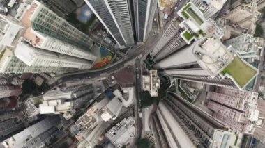 Hong Kong şehir konut uzun boylu Drone Uçan üzerinden havadan görünümü.