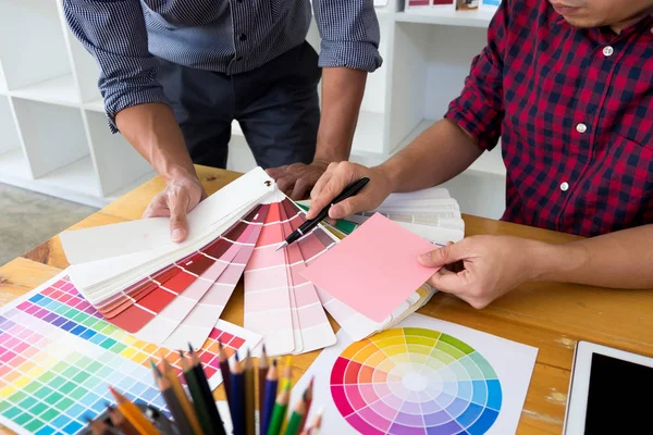 Los Diseñadores Gráficos Eligen Tonos Rosados Las Bandas Colores Para — Foto de Stock