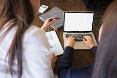 Office.people arkadaşları iş beraber işadamı çalışma süreci