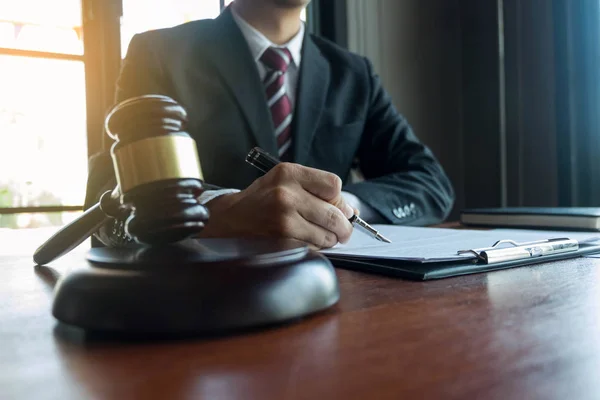Lawyer working on the table in office. consultant lawyer, attorn — Stock Photo, Image