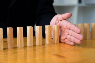 İş el Merhaba anlamını domino sürekli devrilmiş durur