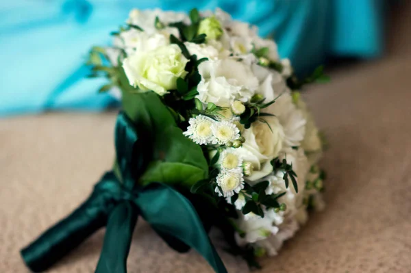 Belo Buquê Nupcial Flores Brancas Vegetação Florista Casamento Decoração Casamento — Fotografia de Stock