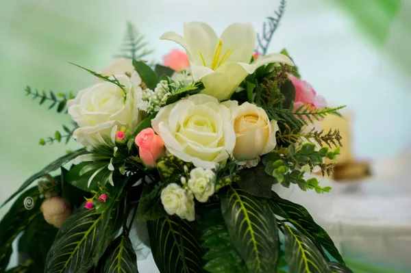 Composição Flor Casamento Rosas Brancas Lilys Decoração Casamento — Fotografia de Stock