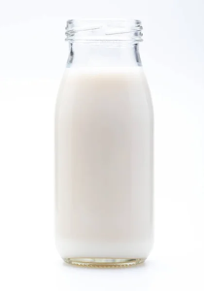 Milch Glasflasche Ohne Deckel Isoliert Auf Weißem Hintergrund — Stockfoto