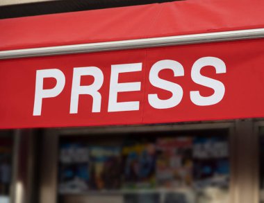 İngilizce basın afişi (kiosk, gazete satışı, dergi, ...)