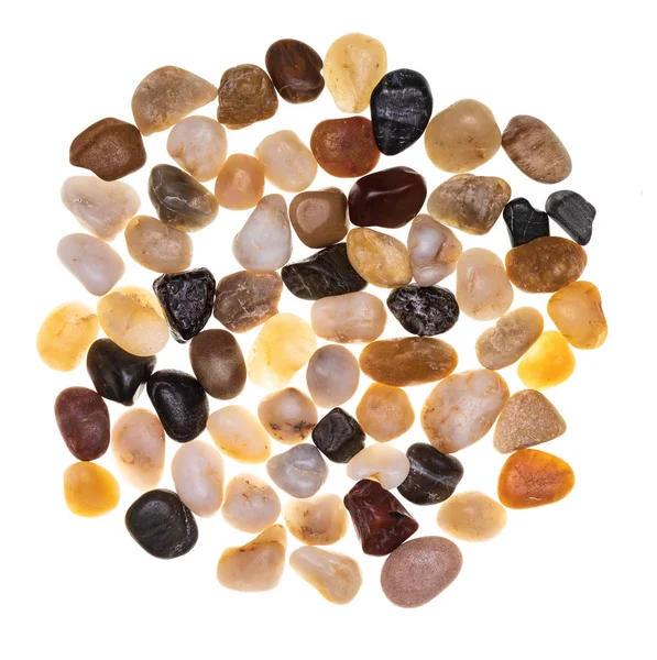 Gruppo di pietre multicolori (multicolore). Concetto multidisciplinare e multirazziale di gruppo. Isolato su sfondo bianco Collezione realizzata con pietre . — Foto Stock