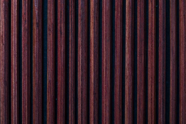 Textura de bambu avermelhada escura (coleção de fibras vegetais e naturais). Primeiro plano. — Fotografia de Stock