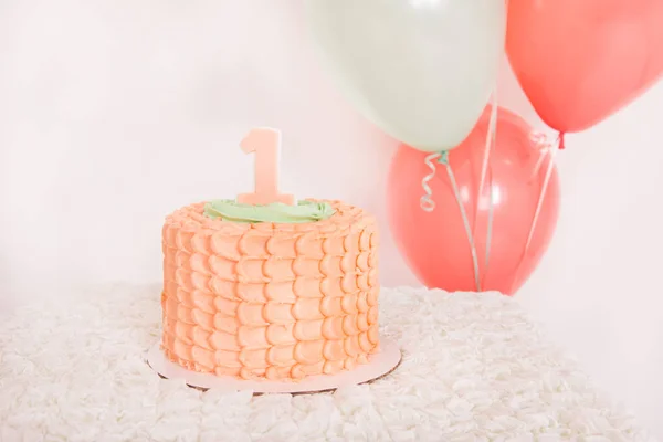 First birthday smash the cake — Stock Photo, Image