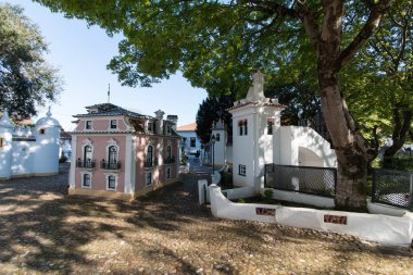 3 Nisan 2017, Coimbra, Portekiz - Portekiz dos Pequenitos, Portekizce küçültme sürümlerinin bir minyatür park evleri ve eski Portekizli sömürgelerine adanmış anıtlar ve pavyonlar.