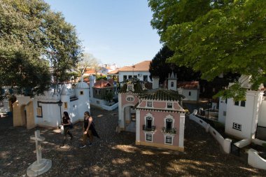 3 Nisan 2017, Coimbra, Portekiz - Portekiz dos Pequenitos, Portekizce küçültme sürümlerinin bir minyatür park evleri ve eski Portekizli sömürgelerine adanmış anıtlar ve pavyonlar.