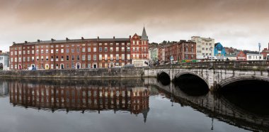 15th Kasım 2017, Cork, İrlanda - görünümü Aziz Patrick Köprüsü ve çevresi