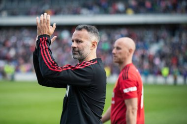 25th Eylül 2018, Cork, İrlanda - oyuncular arasında İrlanda ve Celtic XI vs Manchester United XI Liam Miller haraç maç için onur konuğu Pairc UI Chaoimh, bir tur yapmak.