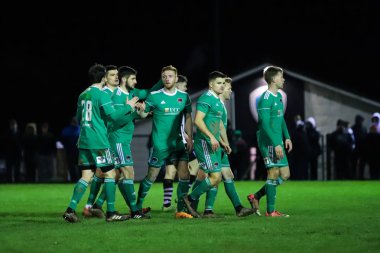 16th Ocak 2019, Cork, İrlanda - Darragh Rainsford sezon öncesi dostu Cork City Fc ve St Marys Afc arasında takım arkadaşları ile bir gol kutluyor