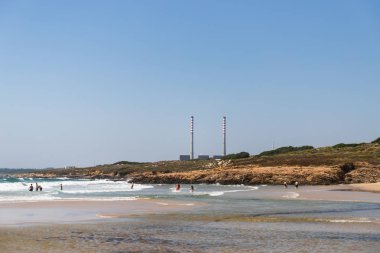 15 Temmuz 2019, Sines, Portekiz - Sao Torpes yakınlarındaki Morgavel plajının panoramik manzarası