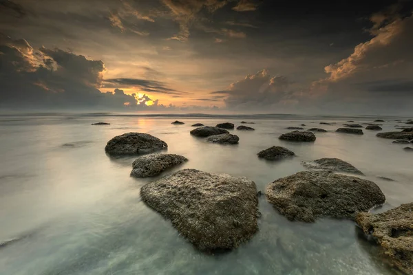 Hermoso Amanecer Cerca Playa —  Fotos de Stock