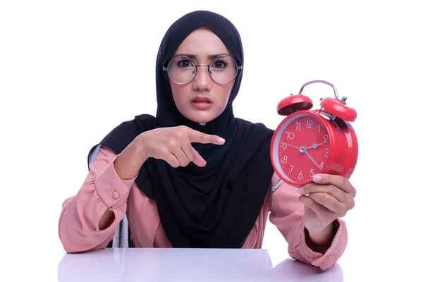 Känslor Ansikte Eller Uttryck Muslimsk Kvinna Ansikte Med Hänsynsfull Tid — Stockfoto