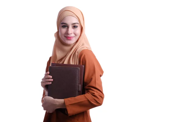 Expressão Cara Mulher Bonita Muçulmana Carregando Livro Educação — Fotografia de Stock