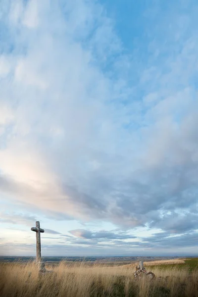 Cruces de piedra representativos de la Semana Santa con fondos — Foto de Stock