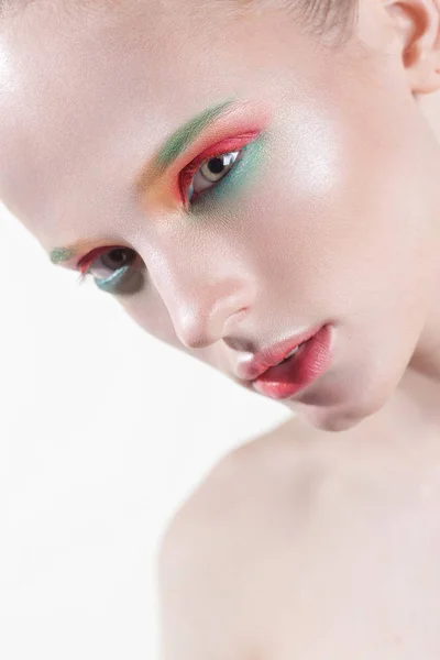 Mooi Meisje Met Gekleurde Make Witte Achtergrond Schoonheid Close Portret — Stockfoto