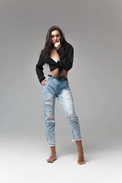 Jonge Coole Hipster Meisje Zwart Shirt Spijkerbroek Van Blauwe Banaan — Stockfoto