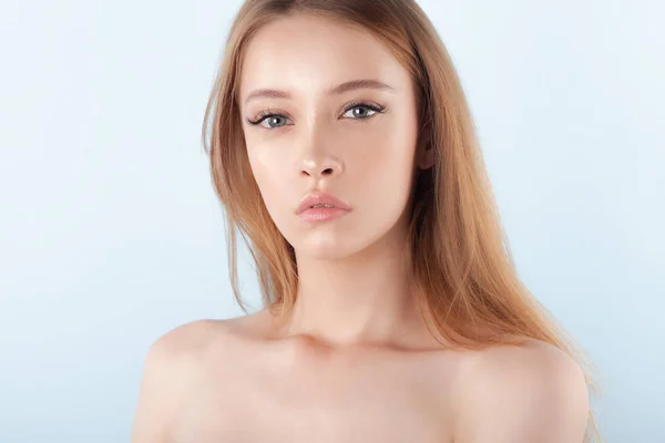 Young Beautiful Girl Clean Perfect Skin Close Beauty Portrait — Stock Photo, Image